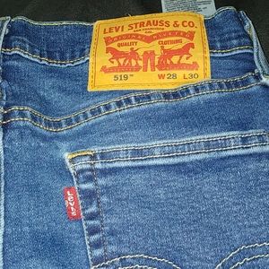 Levi's 519 Super Skinny Jeans